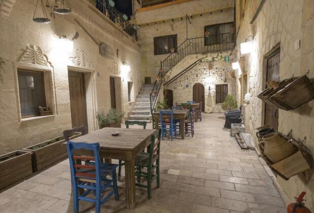 In Stone House - Görsel 20