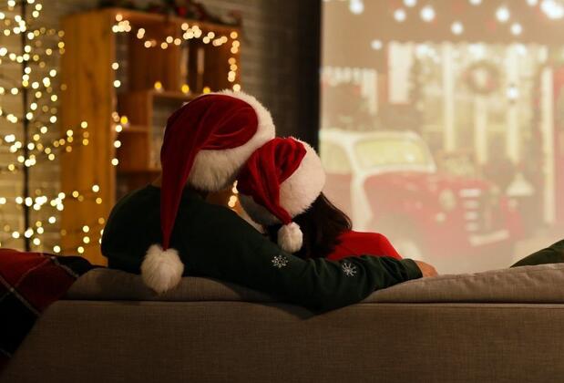 Yılbaşında Evinizde ya da Bungalovunuzda İzleyebileceğiniz 10 Yılbaşı Temalı Filmi Önerisi!