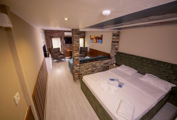 Royal Garden Suite And Hotel - Görsel 3