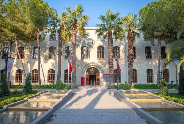 İzmir Kültür Sanat Fabrikası'nda Neler Var? Nasıl Gidilir, Müze Kart Geçerli Mi, Hangi Müzeler Var?