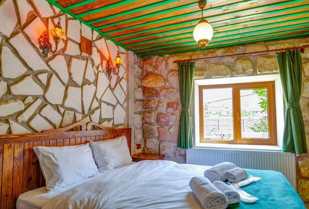 Nissa Cave - Görsel 6