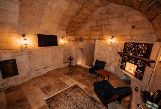 Vanessa Cave House - Görsel 6