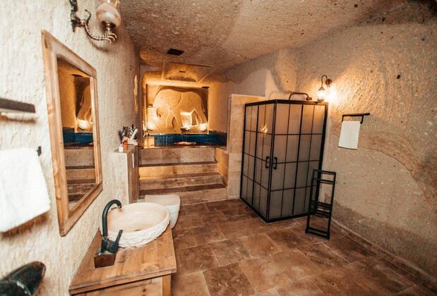 Vanessa Cave House - Görsel 11