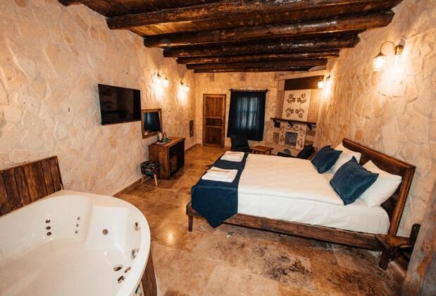 Vanessa Cave House - Görsel 14