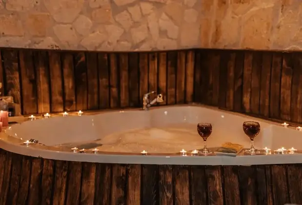 Vanessa Cave House - Görsel 17