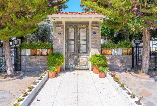 Morisi Pansiyon Karaburun - Görsel 16