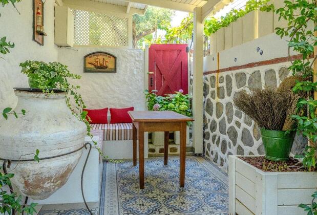 Morisi Pansiyon Karaburun - Görsel 17