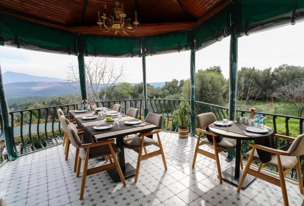 Gül Hanım Konağı Bornova Yakaköy - Görsel 12