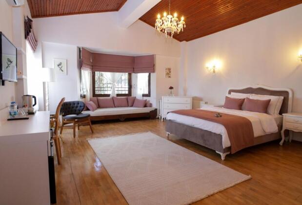 Gül Hanım Konağı Bornova Yakaköy - Görsel 6