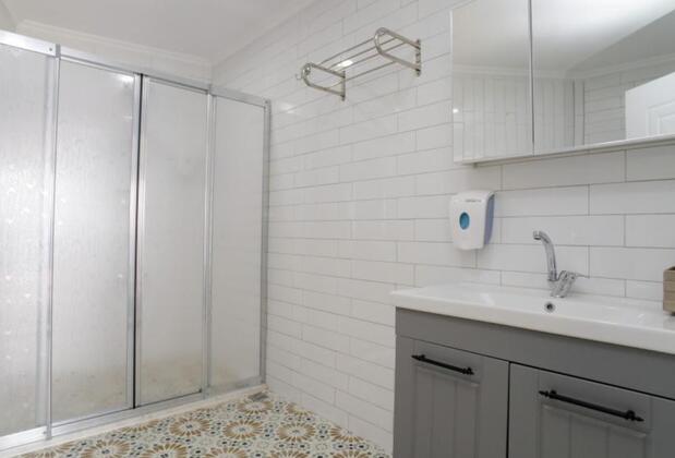 Gül Hanım Konağı Bornova Yakaköy - Görsel 15