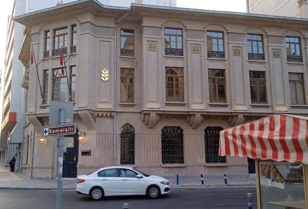 İzmir’de Bir Bankaya Ait İlk Sanat Müzesi : Ziraat Bankası İzmir Sanat Müzesi Nerede, Müzede Neler var, Giriş Ücreti Nedir?