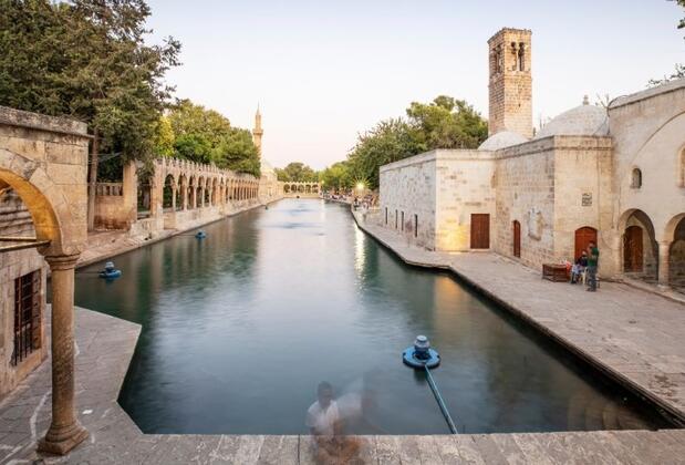 Peygamberler Şehri’nin Simgesi: Balıklıgöl